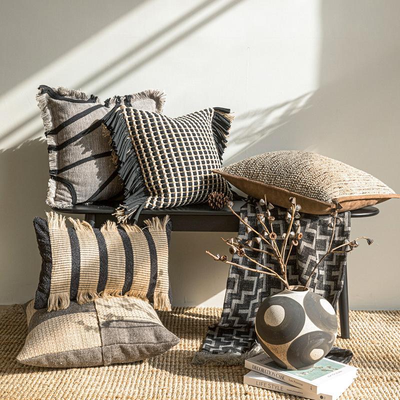 Textured Throw Natural - ปลอกหมอนอิงทอหนาพิเศษ ผ้าผสมธรรมชาติ ลายทอแบบมีขอบรุ่ย ปลอกหมอนตกแต่งสไตล์โมเดิร์น